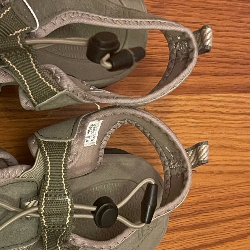 Rugged Outback Havane Buckley sandals/water shoes - Picture 5 of 6